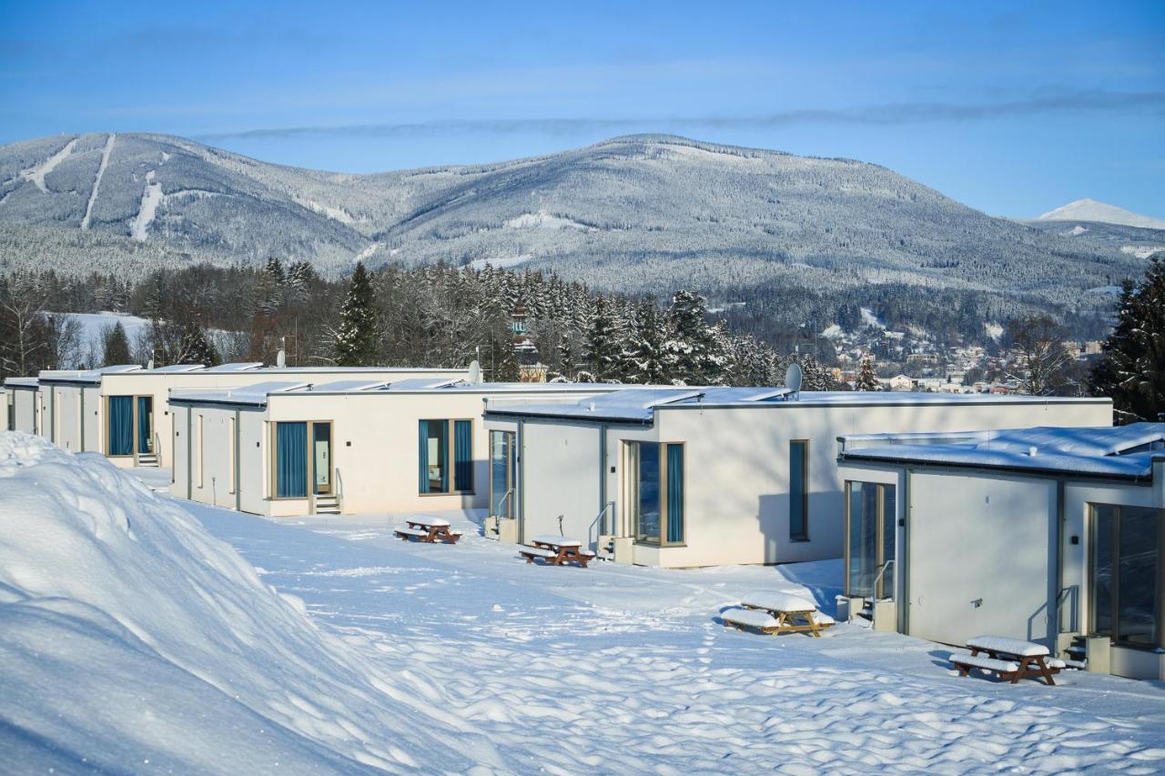 Apartmány HRÁDEČEK Mladé Buky Esterno foto
