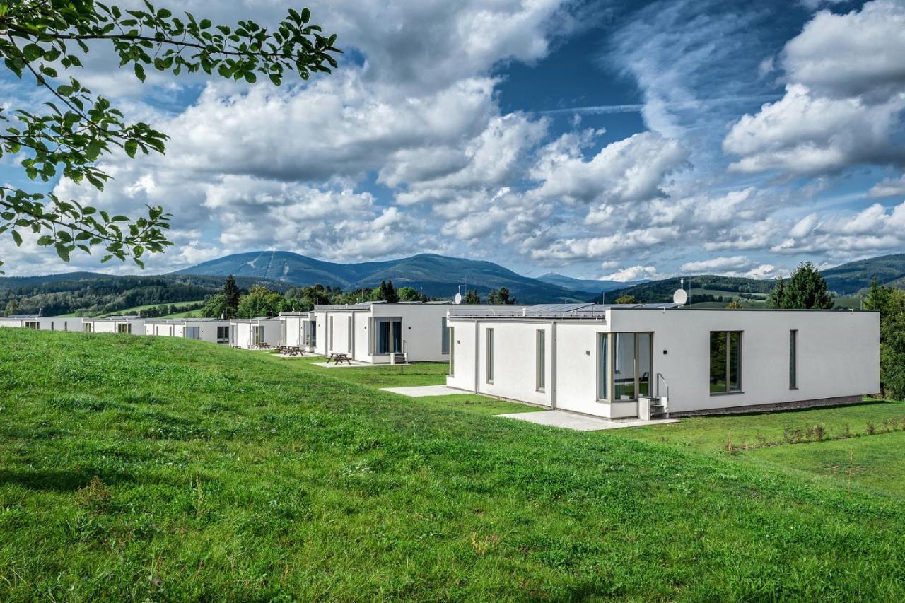 Apartmány HRÁDEČEK Mladé Buky Esterno foto